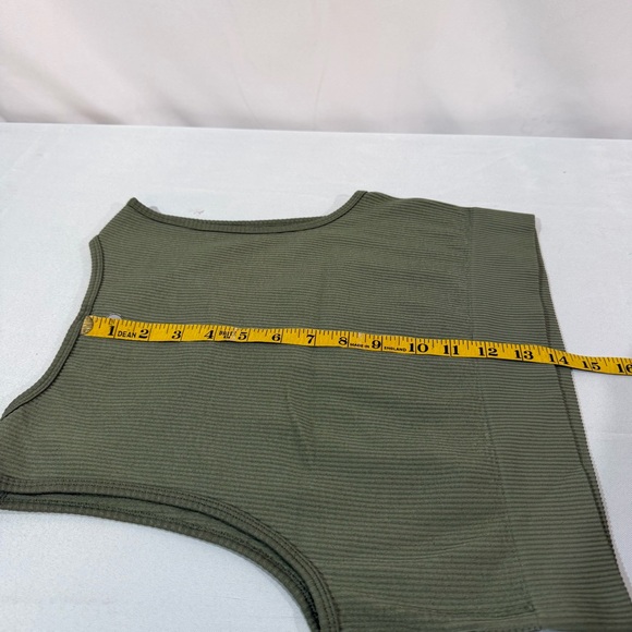 Yogalicious ribbed crop tank Top XL Green Exercise Activewear Yoga Fashion - Picture 5 of 9